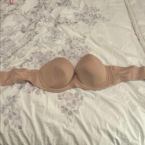 Wacoal Strapless Nude Bra Size 38DD USED ONCE